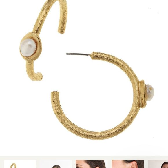Susan Shaw Elegant Gold Hoop Earrings with Pearl Accent - Picture 3 of 4